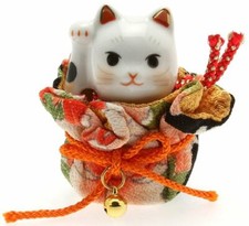 Japanese Porcelain Maneki Neko Lucky Cat with Kimono Pouch Figure Made in Japan