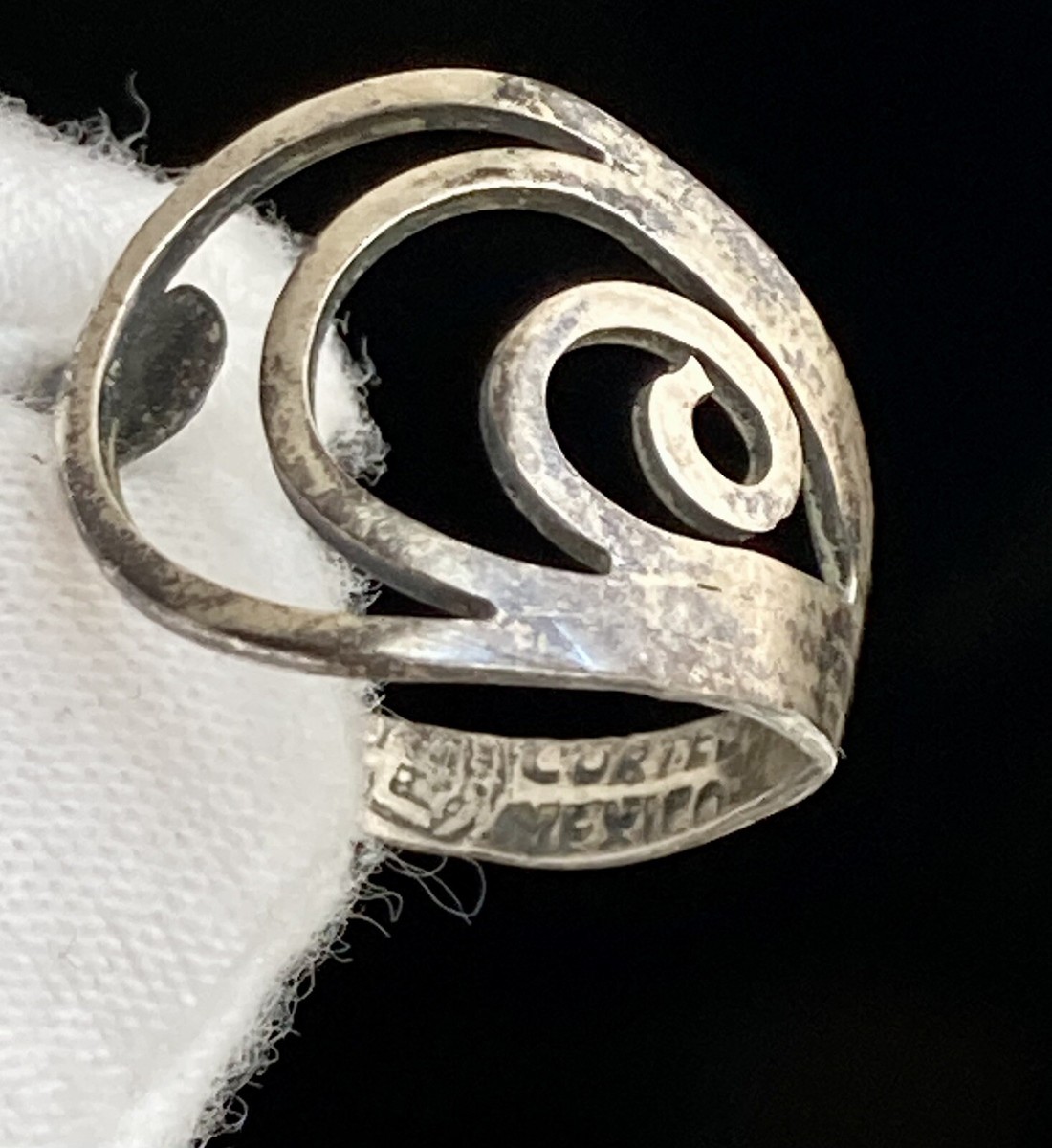 Vintage Sterling Silver Ring Mexico 925 Stamped Size 6 Beautifully