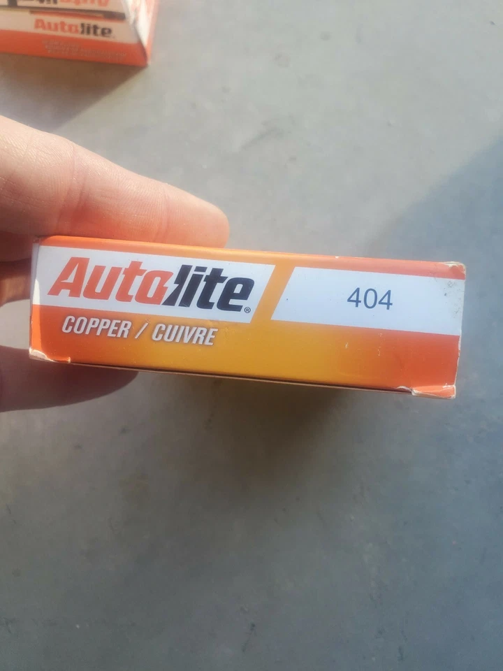 NEW Autolite 404 Copper Curve Cobre Spark Plug - Set of 4 - Image 2 of 3