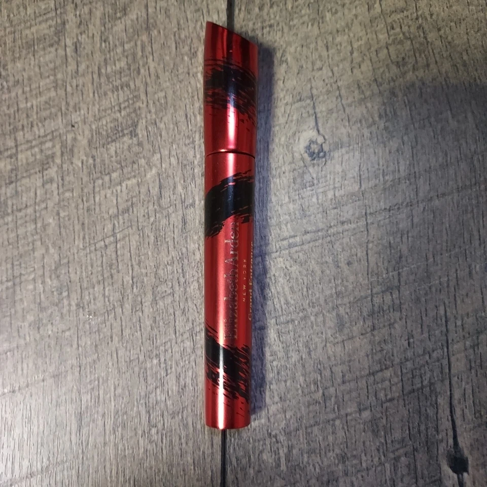 Rímel Elizabeth Arden 0,3 oz Grand Entrance DESLUMBRANTE PRETO 01 - Imagem 2 de 4