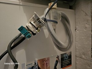 Waschmaschine Siemens IQ500 i-Dos WM14T690/01 Magnetventil Mit Schlauch