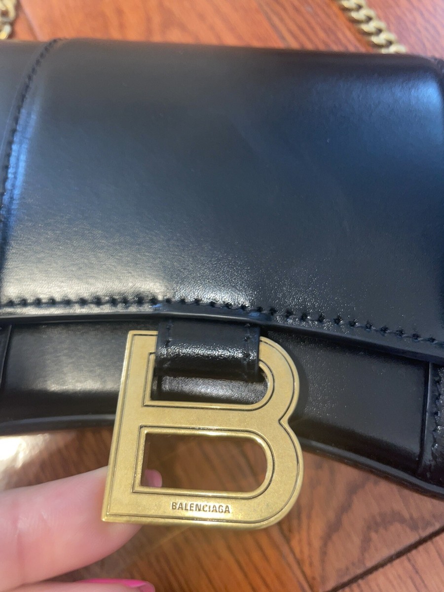 Balenciaga- WOMEN'S HOURGLASS WALLET ON CHAIN BOX IN BLACK