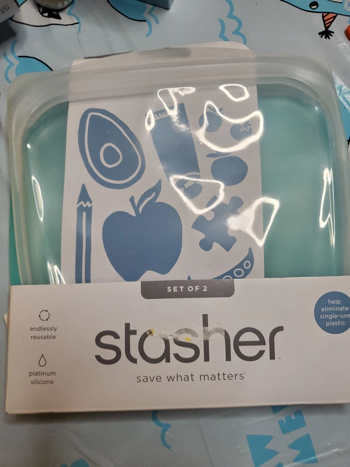 Stasher Reusable Silicone Sandwich Bags Aqua 2-Pack Microwave/Dishwasher Safe
Opens in a new window