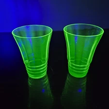 VTG Pair Uranium Hazel Atlas Green Depression Moderntone Juice Glasses 3" Glows 