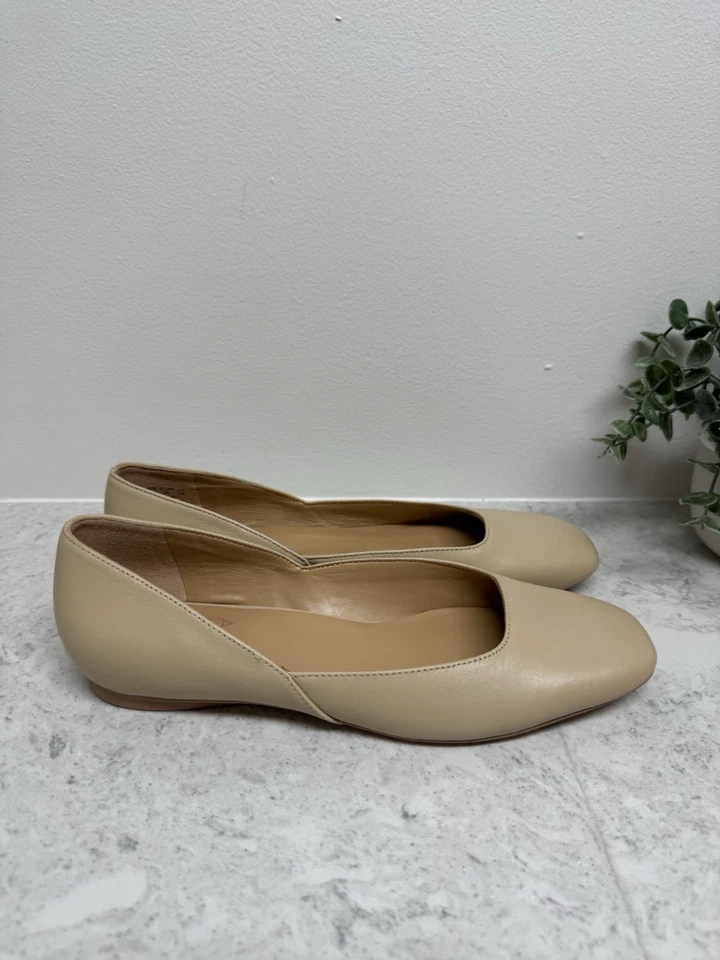 Naturalizer Cody Women's Flat Coastal Tan Leather Size 6M NWOB - Image 3 of 4