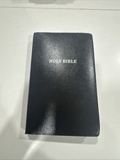 The Holy Bible Containing The Old And The New Testament ￼