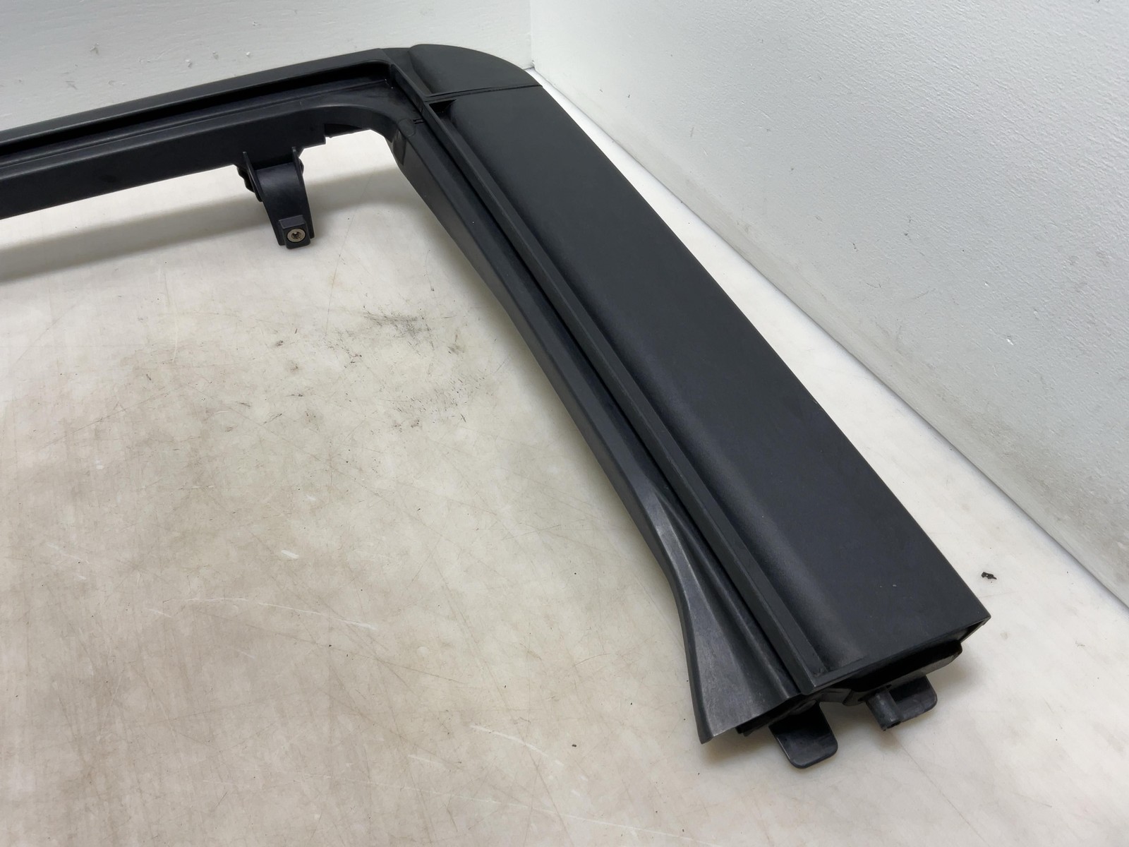 Jeep Wrangler JK OEM 4 Door Driver Rear Soft Top Surround Piece 2007-2009 16647 thumbnail 2