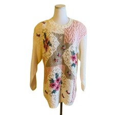 Vintage Hand Knit Floral Sweater Size M Cottagecore Grandmacore Chunky Knit