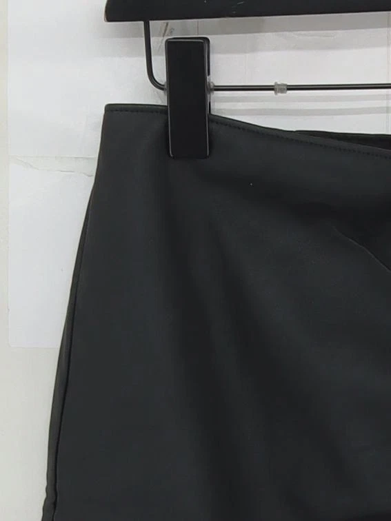 Minifalda para mujer Abercrombie & Fitch M negra otra Foto 4 de 4