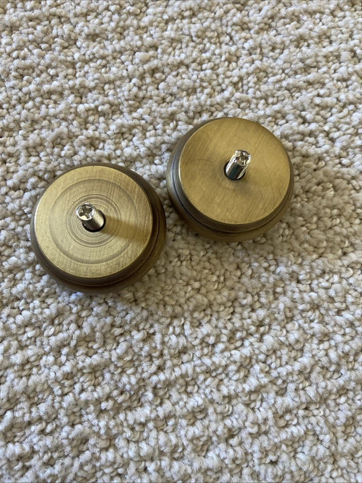 一对 (2 克拉) 陶器 Barn Somorset 圆形端盖尖黄铜 1.25 英寸带刻度 — 第 2/3 张图片