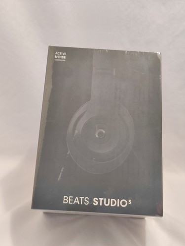 Beats by Dr. Dre Studio3 Over the Ear Wireless Headphones - Black - Picture 10 of 10