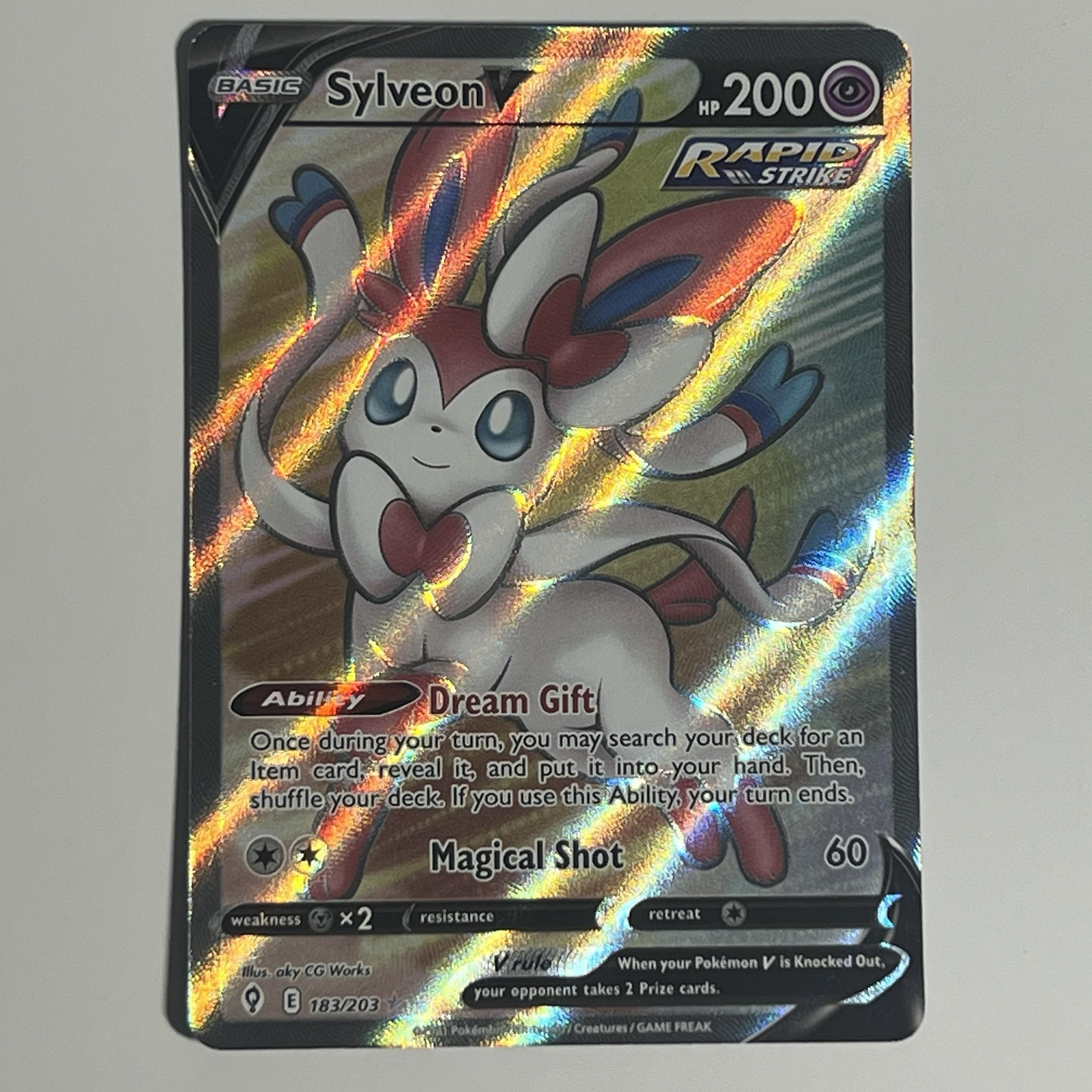 Sylveon V 183/203 Pokemon SWSH Evolving Skies Holo Full Art Eeveelution Card NM