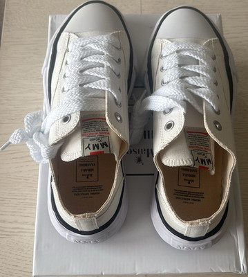 Maison MIHARA YASUHIRO Men s Low Top Lace Up Sneakers White/Black New Box