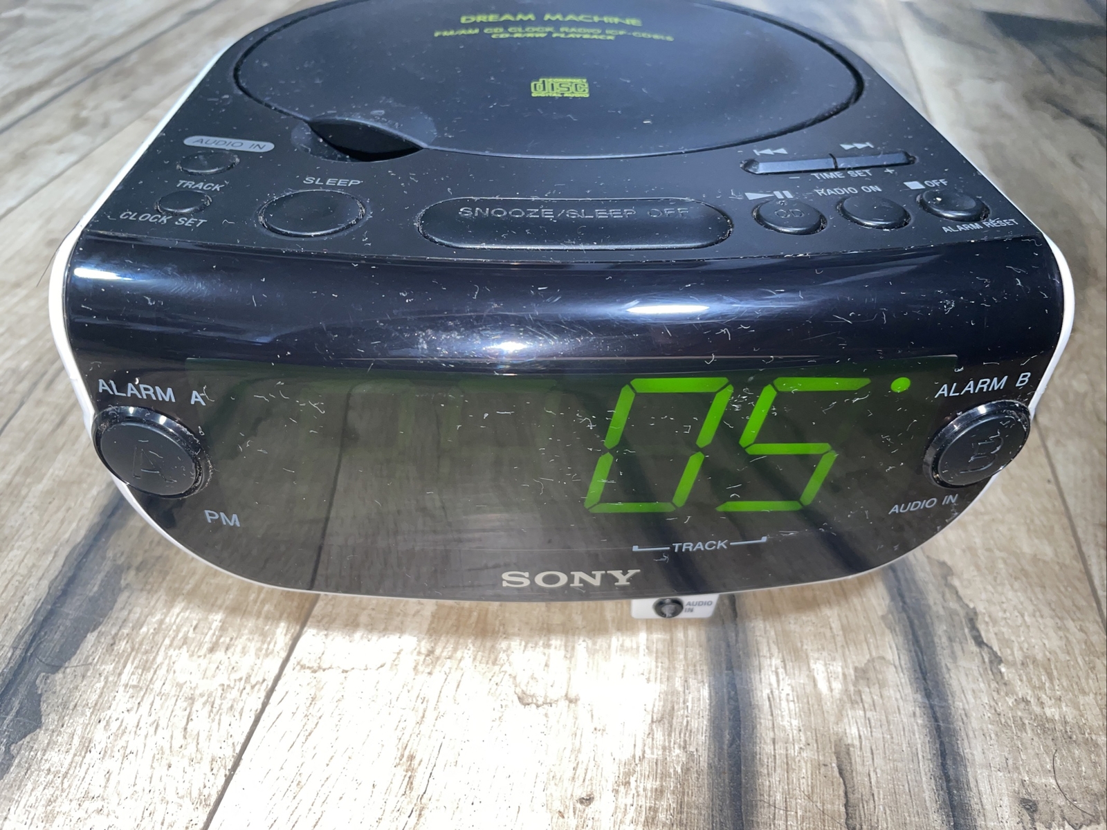 Sony Dream Machine AM/FM/MP3/CD Clock Radio Model ICFCD815 Working