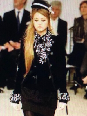 CHANELスタッフジャケット Chanel 08A VINTAGE NEW TAG PARIS LONDON BLACK VELVET JACKET CC