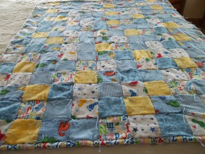 crib quilt boy