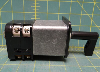 General Electric SBM Control Switch 10CD610 600 VAC 20 AMPS