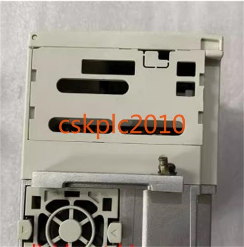 1PCS Toshiba Inverter VFS11-2015PM-WN(W3) 1.5KW 220V in good condition - Picture 2 of 4
