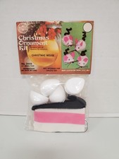 Vintage Walco Push Pin Sequin Beaded Christmas Ornament Kit 3449 Mice