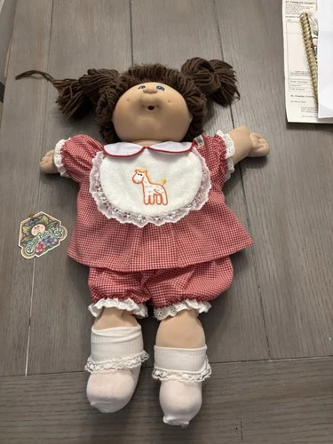 Cabbagepatch Kids Vintage 1978-1982 Brown Hair Blue Eyes Doll Giraffe Bib