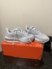 Nike Air Zoom Pegasus Premium Gray Mesh Low T...