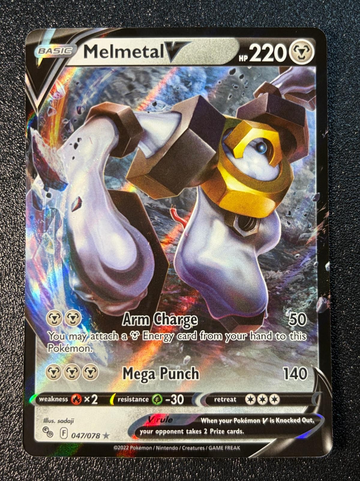 Melmetal V 047/078 Holo V Rare Pokemon GO Pokemon Near Mint
