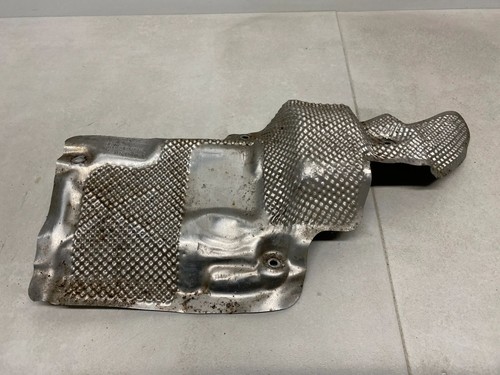 VW Volkswagen Passat B8 2.0 TDI Hitzeschutz Turbolader 5Q1423981D