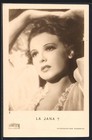 Ansichtskarte Schauspielerin La Jana posiert mit ernstem Blick