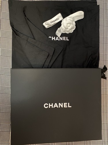 Chanel empty magnetic box w/Floral Ribbon,Tissue+4 Dust Bags 12”x8”x4.5” Auth.
