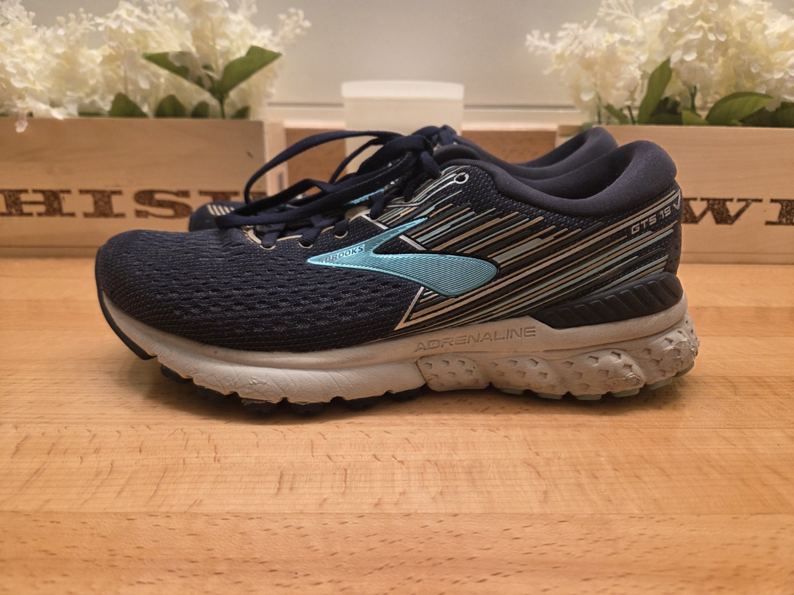 Brooks Adrenaline 19 Navy Aqua Running Shoes Womens Size 8 Wide thumbnail 3