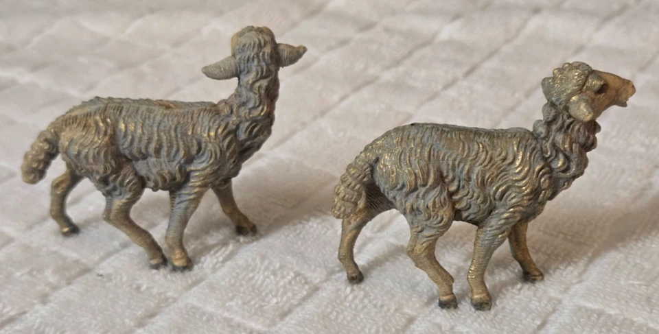 Fontanini Italia Oveja Belén Cordero Navidad Estatuillas DOS Repuestos De Colección 1983 Foto 4 de 4