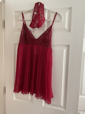 Jenni Lingerie Women s Red Babydoll Size 1 or XS. Pleated Bottom, Lace Top. NWT