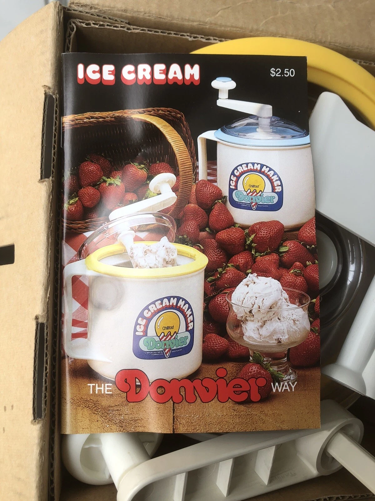 Vintage Donvier Ice Cream Maker Chillfast Yellow Rim in box Made in Japan