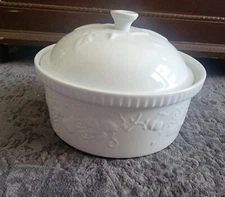 Crate & Barrel Round Lidded Large Casserole Soup Server 9.75" Embossed Fruit