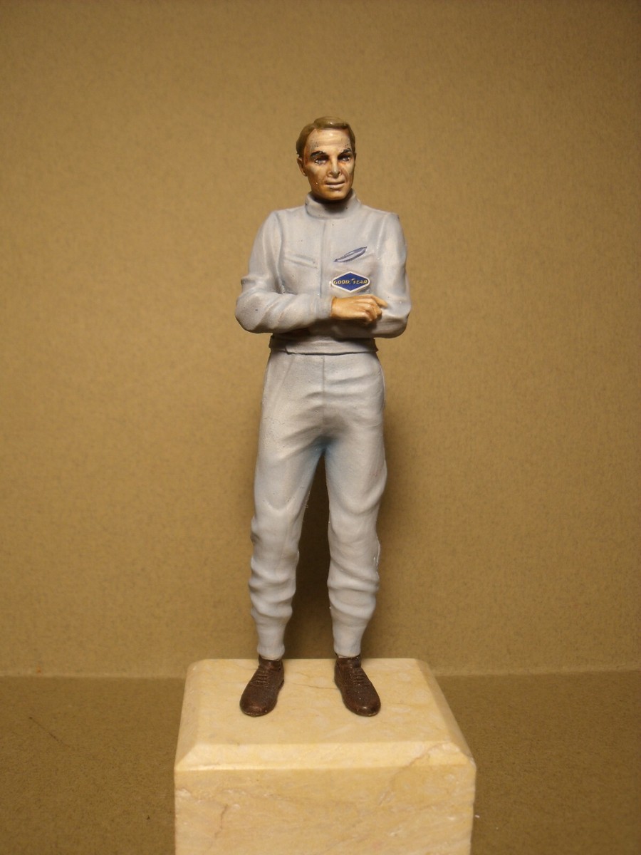 FIGURINE 1/18 DAN GURNEY VROOM 3D FOR SPARK SHELBY COLLECTIBLES EXOTO