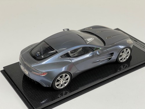 1/18 Tecnomodel Aston Martin One-77 in blu ardesia #01/77 base fibra di carbonio - Foto 5 di 10