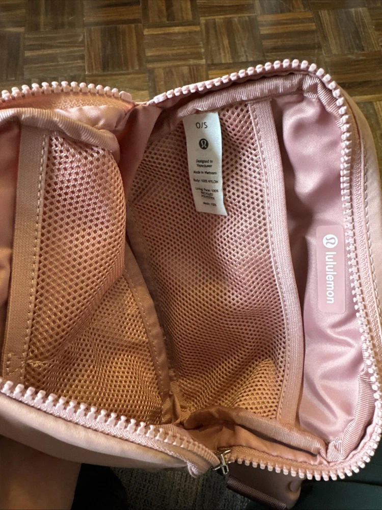 Lululemon  Belt Bag