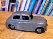 NICE VINTAGE CHAD VALLEY WEE-KIN 1940's  DIECAST WIND UP HILLMAN-MINX SEDAN