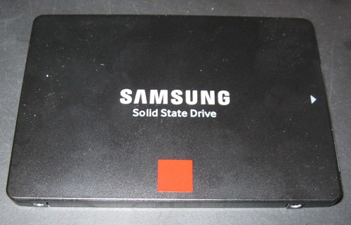 Samsung V-NAND SSD 860 PRO 256GB Internal 2.5" SATA SSD drive (MZ-76P256)