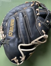 Marucci First Base Glove RHT 34inches