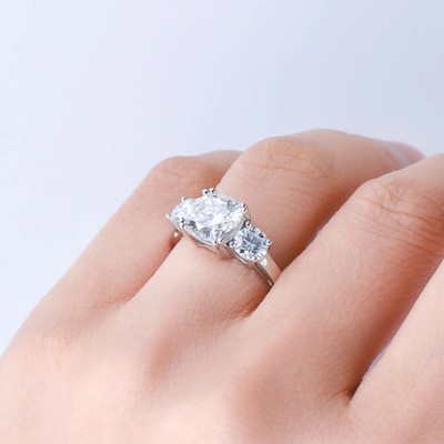 3,5 kt Kissen- & Rundschliff Laborgefertigter Diamant Test bestanden Dreistein Krappenring