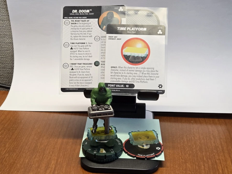 Heroclix Future Foundation: Dr. Doom #062 y Time Platform #s010 con tarjetas Foto 2 de 3