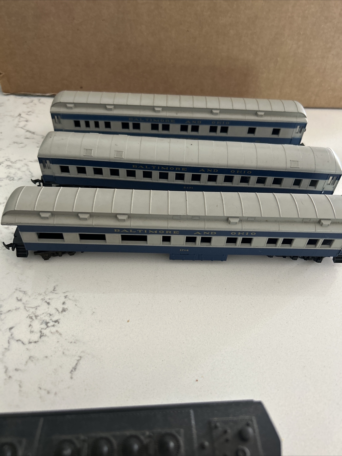 Lot of 6 Vintage Baltimore & Ohio Passenger & Baggage Cars HO Scale