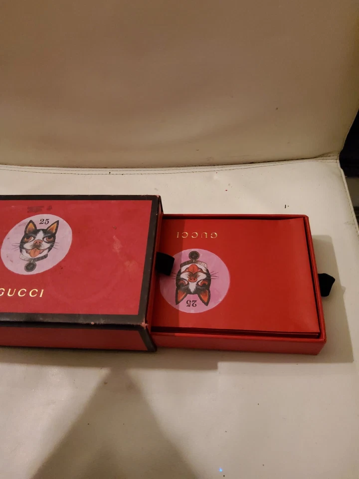 RARO, Coleccionable Auténtico Gucci Bosco & Orso Caja de Regalo + Sobres Foto 3 de 4