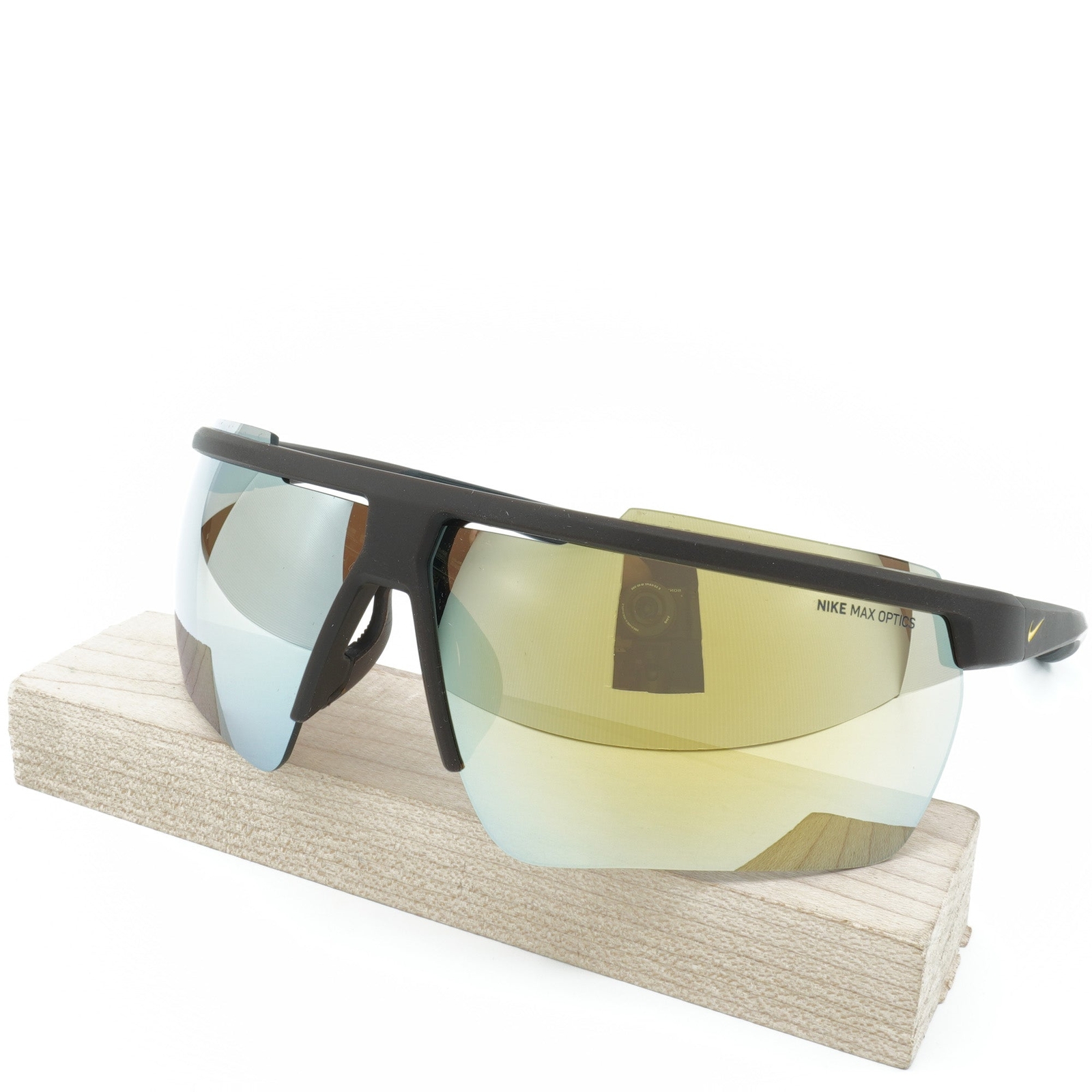 [CW1287-200] Мужские солнцезащитные очки Nike Windshield 20