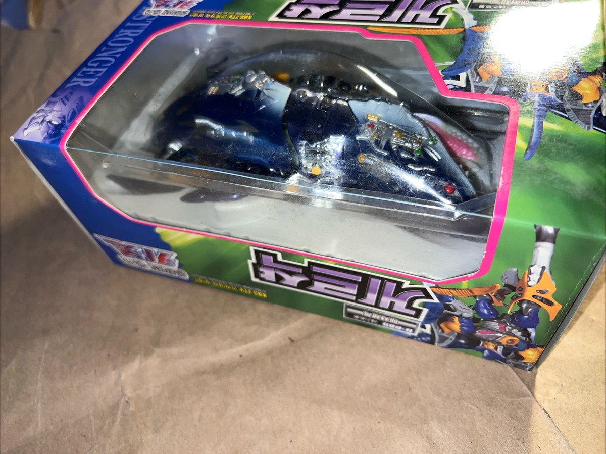 Transformers Car Robots Gelshark complete 2000 Takara Robots