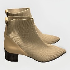 Everlane The Glove Boot Cream size 9.5 Women's Stretch Rib Knit Ankle Bootie