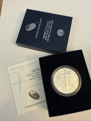 2016-W American Eagle Silver uncirculated Dollar in original Mint box with COA