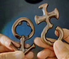 Male Female Metal Puzzle Lock IQ Test Mind Game Toys Brain Teaser