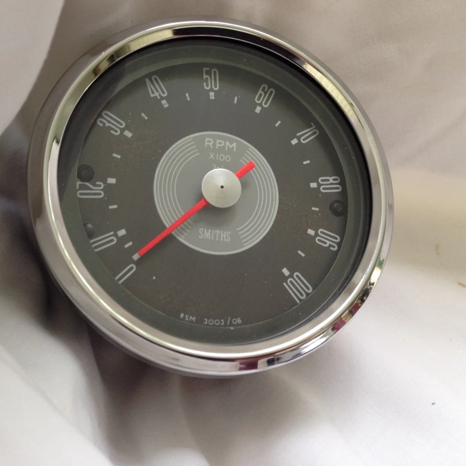 Velocímetro y tacómetro Smiths BSA 120 MPH 1965-1966 A65 y 1965-1969 A50 y B44 Foto 3 de 4